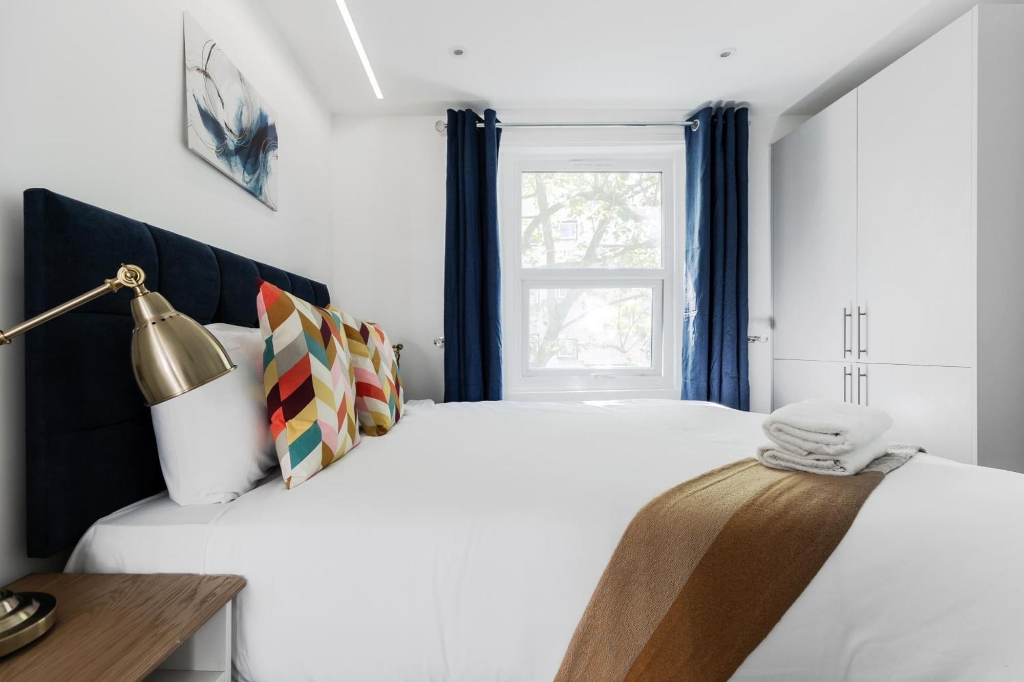 Comfortable Apartments Near Harrods Лондон Екстериор снимка